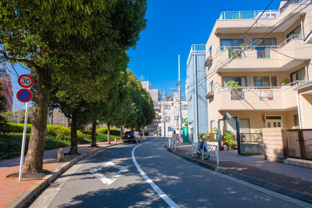 マンション　道路